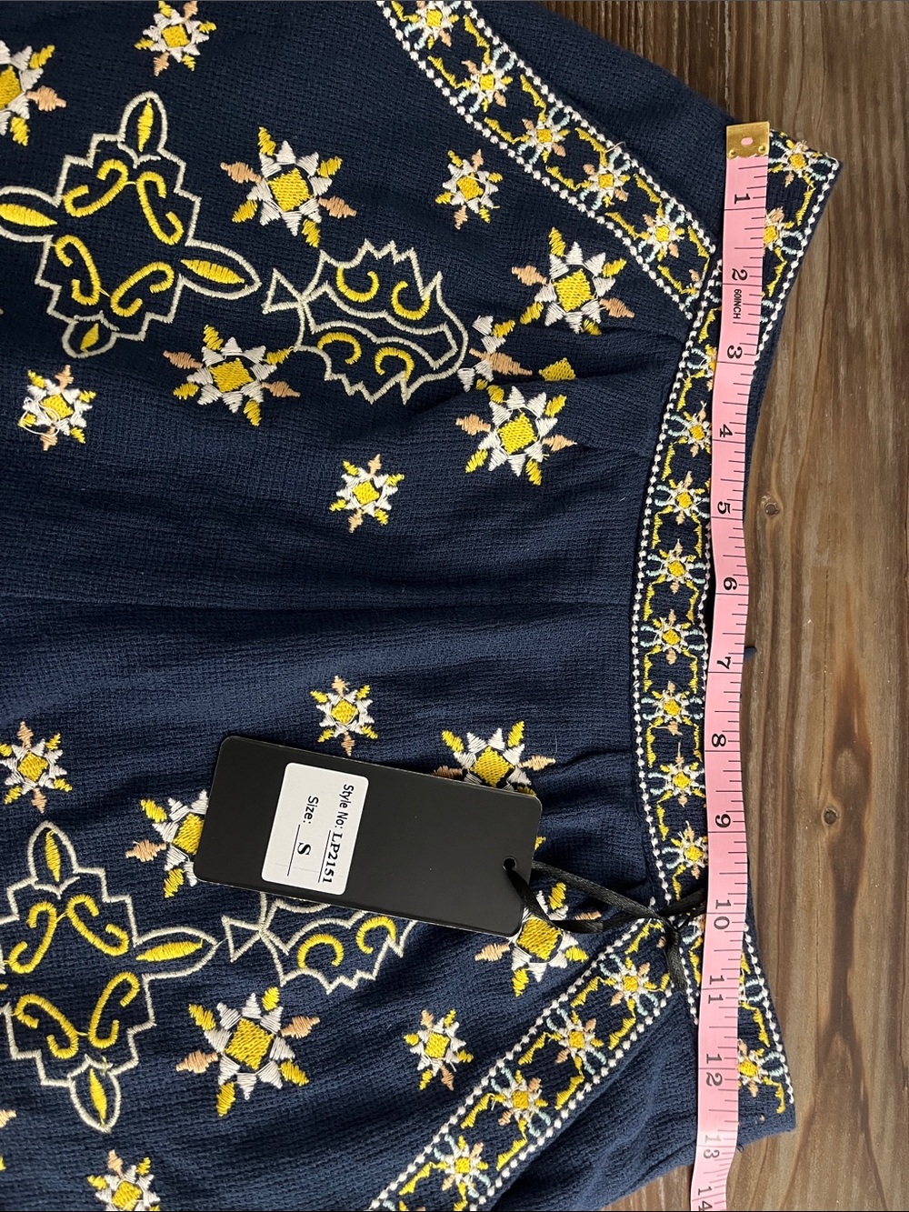 NWT The Clothing Company Embroidered Shorts Size Small - Picture 10 of 10